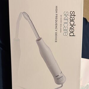 Stacked skincare high frequency device
